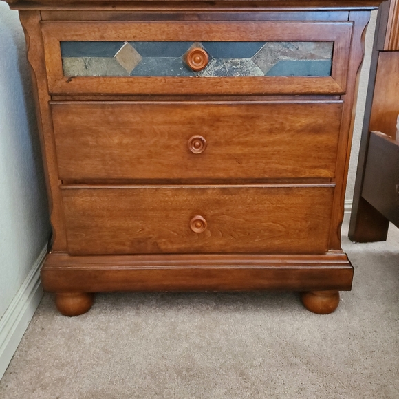 Queen bed frame, side dressers and mirror dresser - Picture 3 of 3